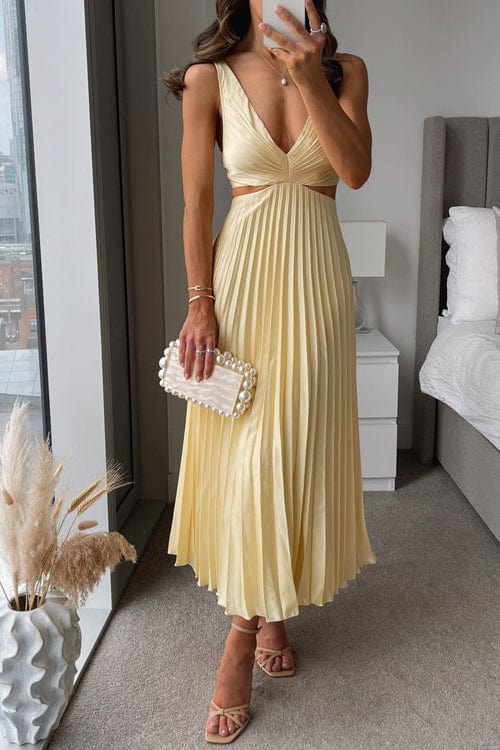 LARA - PLISSIERTES KLEID MIT AUSSCHNITT