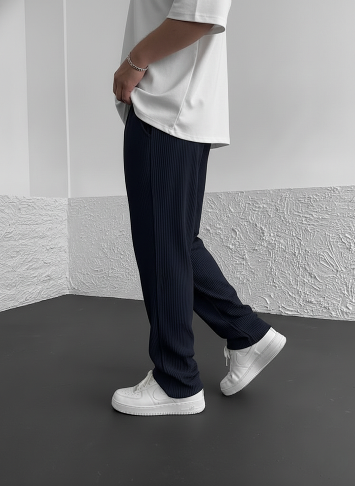 Eliezer Bequeme Cord Hose