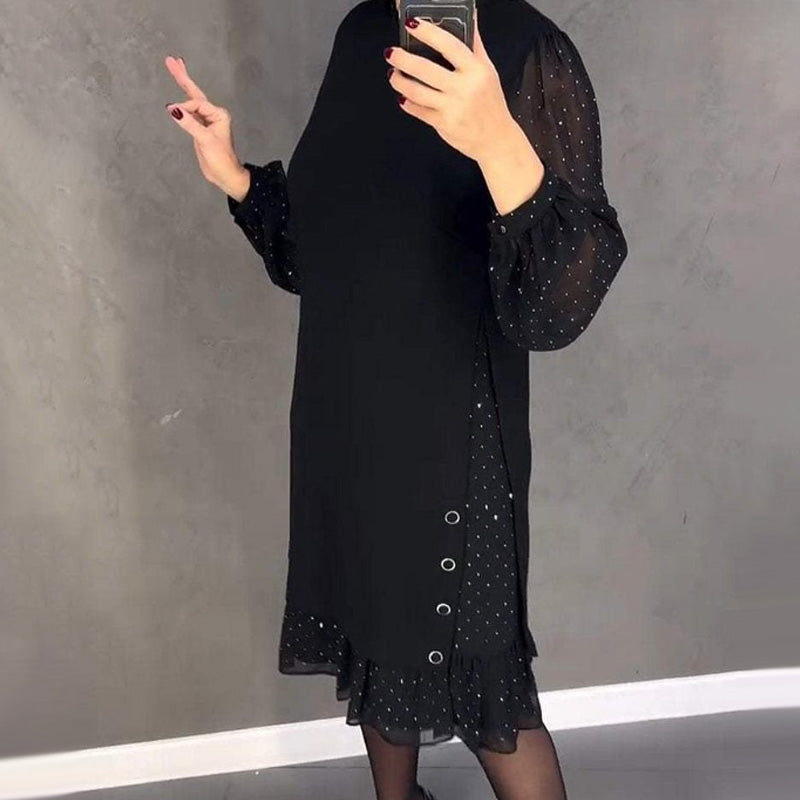 JOHANNA - Elegantes Kleid mit Kristallen und Rundhalsausschnitt