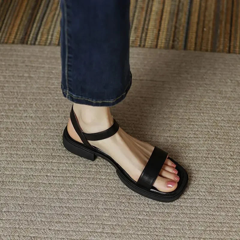 Brigitte - Elegante und bequeme Sandalen