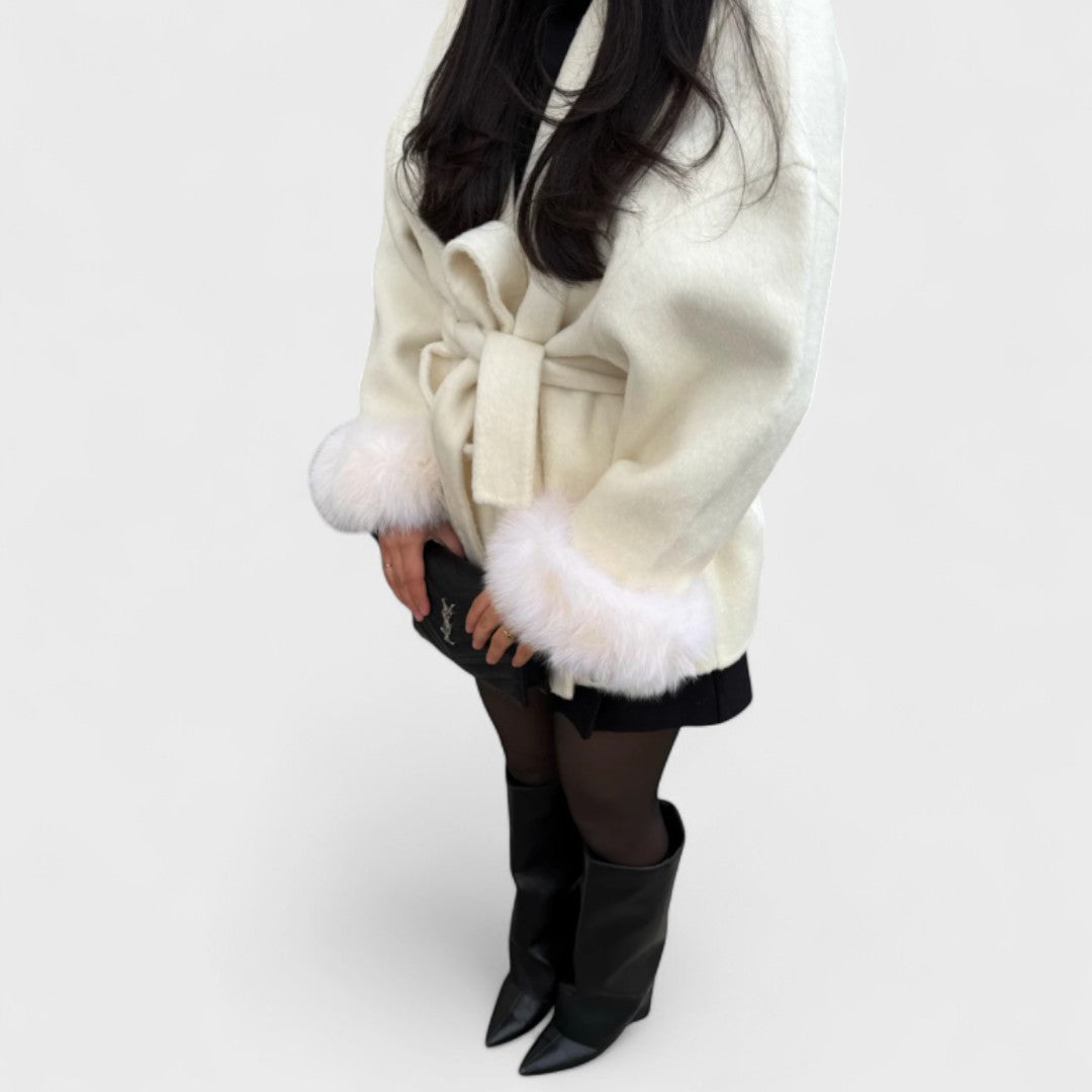 Harper – Eleganter Mantel mit Details aus ökologischem Fell