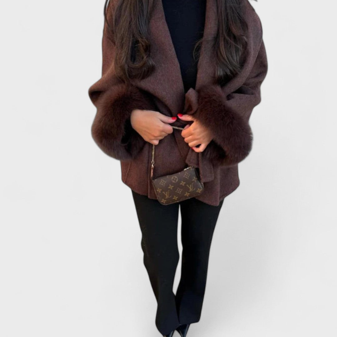 Harper – Eleganter Mantel mit Details aus ökologischem Fell