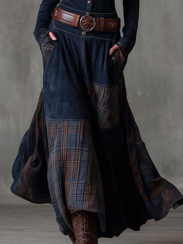 Helena - Maxikleid aus blauer Wildleder-Optik mit Gürtel
