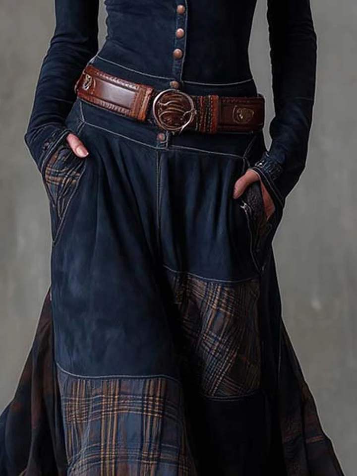 Helena - Maxikleid aus blauer Wildleder-Optik mit Gürtel