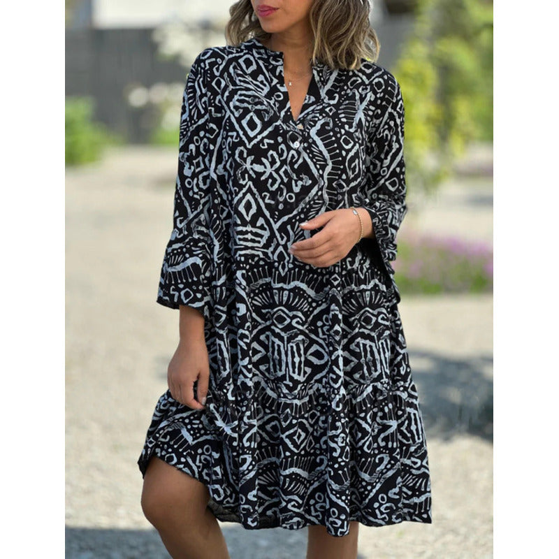 RINA - Bedrucktes Kleid mit lockerem V-Ausschnitt