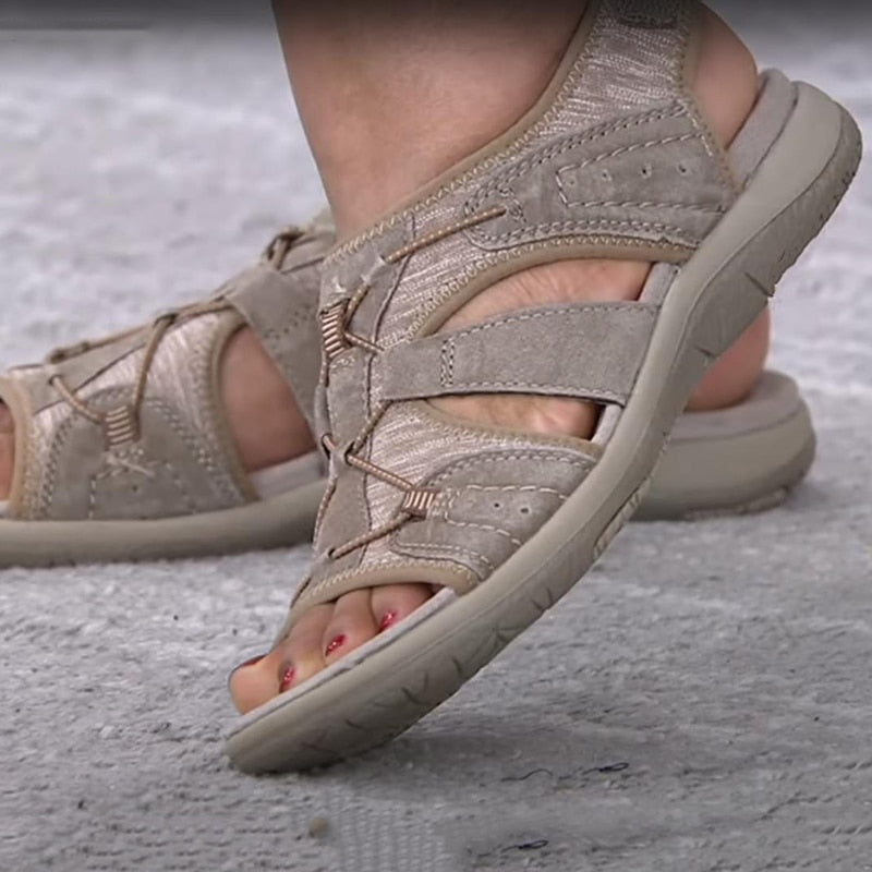 Ariana - Stilvolle, verstellbare Sommerschuhe mit Stützsohle