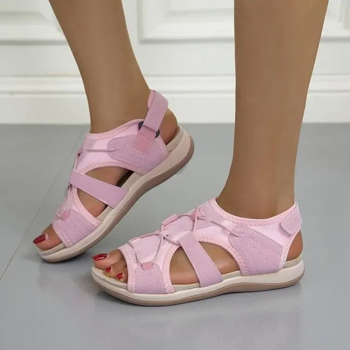 Ariana - Stilvolle, verstellbare Sommerschuhe mit Stützsohle