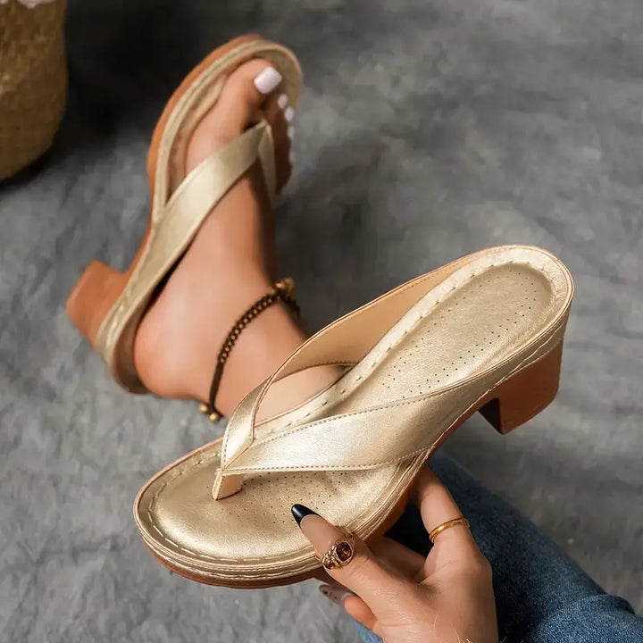 Saskia - Orthopädische Slipper mit Absatz