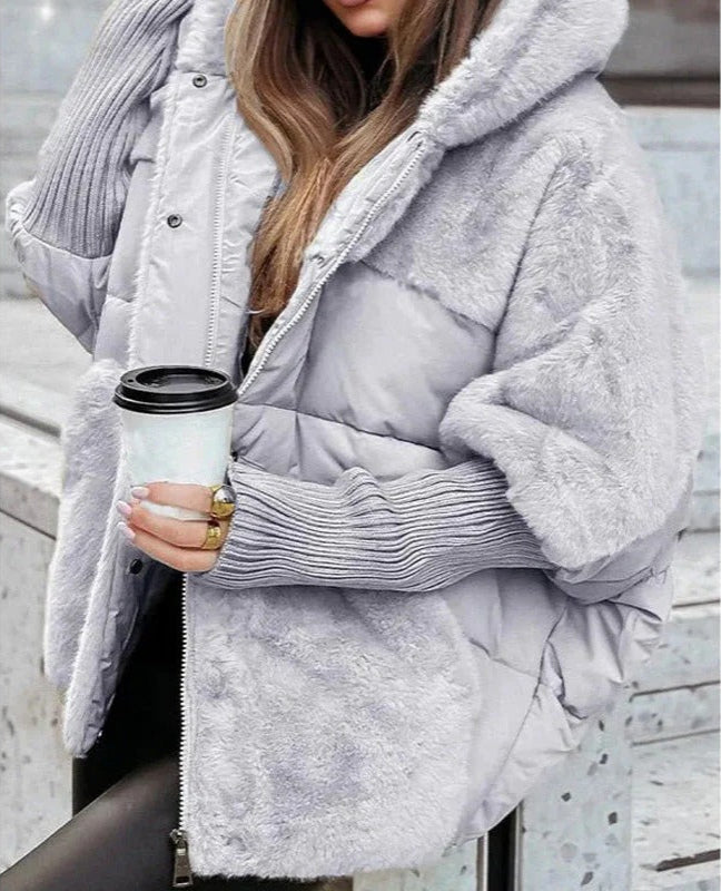 LENA - Stylische Daunenjacke mit Kapuze